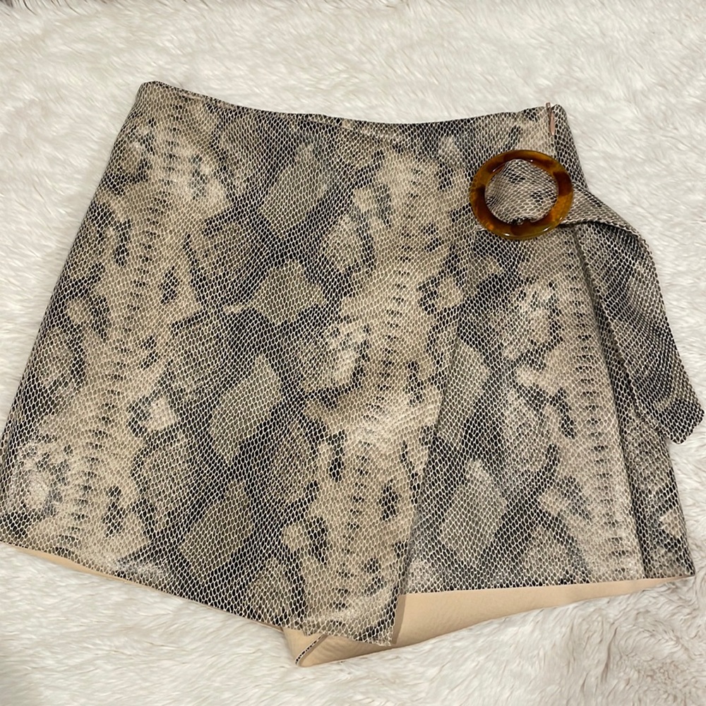 Zara snakeskin leather skirt size xs